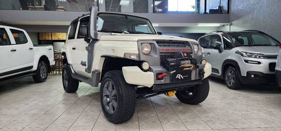 TROLLER T4 3.2 XLT 4X4 20V TURBO INTERCOOLER DIESEL 2P MANUAL TROLLER T4 3.2 XLT 4X4 20V TURBO INTERCOOLER DIESEL 2P MANUAL
